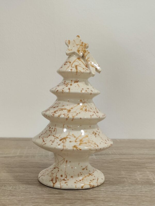 Albero di Natale Colato in Ceramica Artigianale decorato a Mano - 15 cm - Crema e Oro