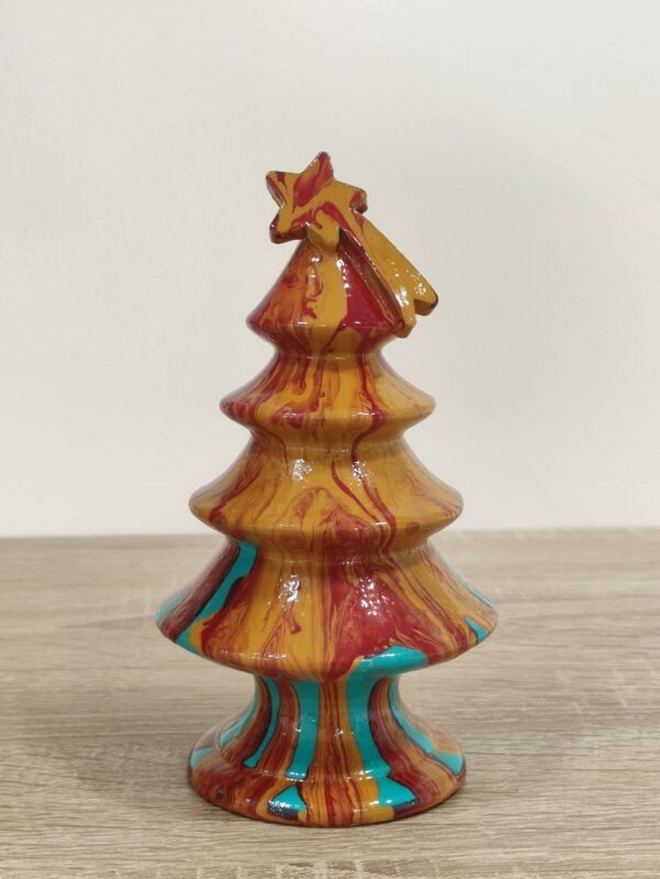 Albero di Natale Colato in Ceramica Artigianale decorato a Mano - 15 cm - Multicolor sul Giallo (2)